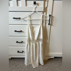 Women’s white dress 🤍